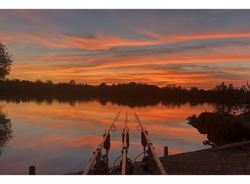 Comment pêcher la carpe de nuit ? Les conseils d'Alexandre, ambassadeur cap  River